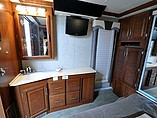 2008 Fleetwood Discovery Photo #9