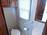 2008 Fleetwood Discovery Photo #11
