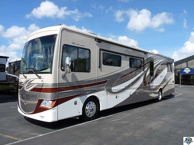 2013 Fleetwood Discovery Photo