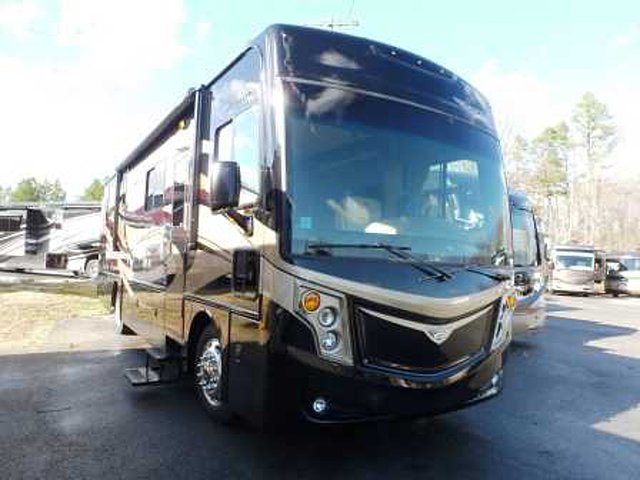 2014 Fleetwood Excursion Photo