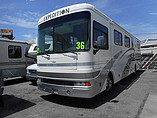 2002 Fleetwood Expedition Photo #2