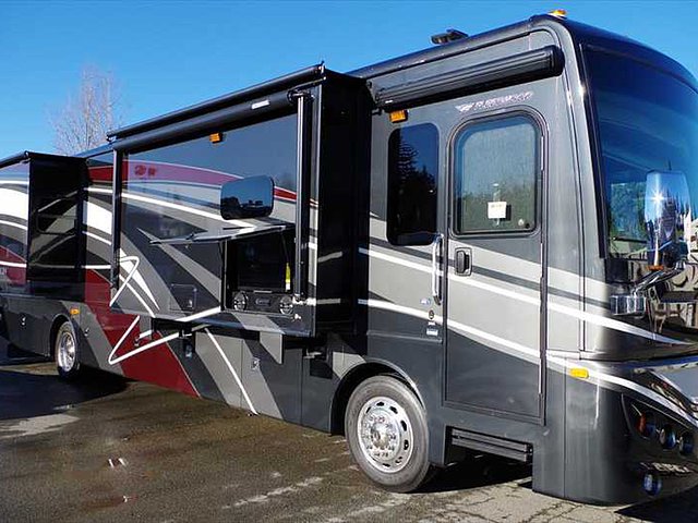 2015 Fleetwood Expedition Photo
