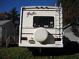 2002 Fleetwood Fiesta Photo #4