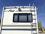 2003 Fleetwood Flair Photo #4