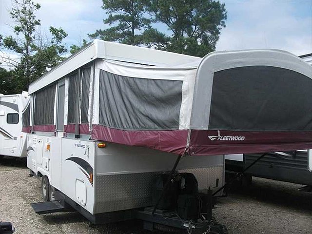 09 Fleetwood Highlander