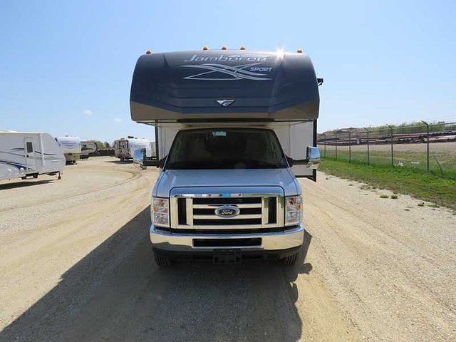 2015 Fleetwood Jamboree Sport Photo