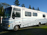 2000 Fleetwood Pace Arrow Photo #3
