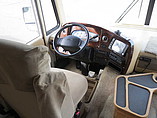 2000 Fleetwood Pace Arrow Photo #9