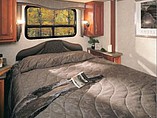 2002 Fleetwood Pace Arrow Photo #7