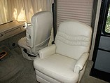2005 Fleetwood Pace Arrow Photo #4