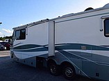 1997 Fleetwood Pace Arrow Photo #2