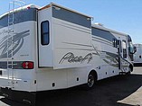 2004 Fleetwood Pace Arrow Photo #3