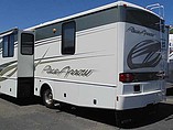 2004 Fleetwood Pace Arrow Photo #4