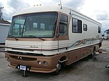 1996 Fleetwood Pace Arrow Photo #2