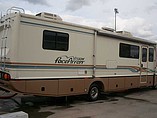 1996 Fleetwood Pace Arrow Photo #4
