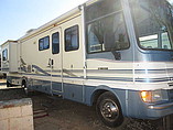 1999 Fleetwood Pace Arrow Photo #2