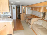 2000 Fleetwood Pace Arrow Photo #4