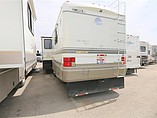 2000 Fleetwood Pace Arrow Photo #8