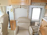 2000 Fleetwood Pace Arrow Photo #15