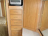 2000 Fleetwood Pace Arrow Photo #28