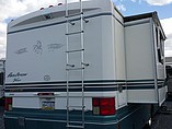 2000 Fleetwood Pace Arrow Photo #4