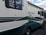 2000 Fleetwood Pace Arrow Photo #5