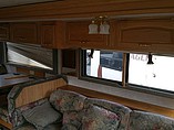 2000 Fleetwood Pace Arrow Photo #10