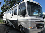 2003 Fleetwood Pace Arrow Photo #2