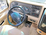 2000 Fleetwood Pace Arrow Photo #13
