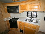 2000 Fleetwood Pace Arrow Photo #16