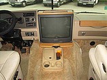 2001 Fleetwood Pace Arrow Photo #10