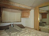 2001 Fleetwood Pace Arrow Photo #15