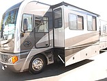 2005 Fleetwood Pace Arrow Photo #2