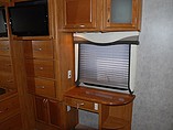 2005 Fleetwood Pace Arrow Photo #13
