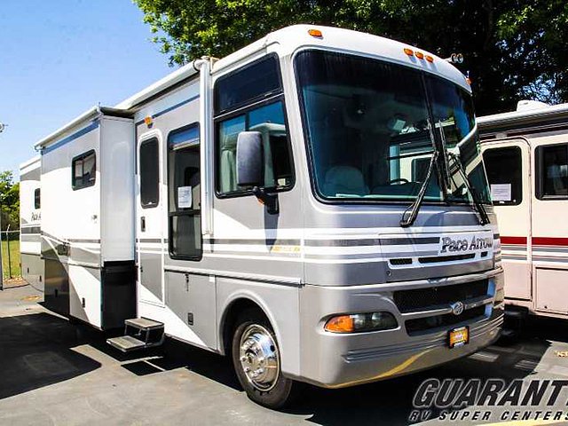 2003 Fleetwood Pace Arrow Photo