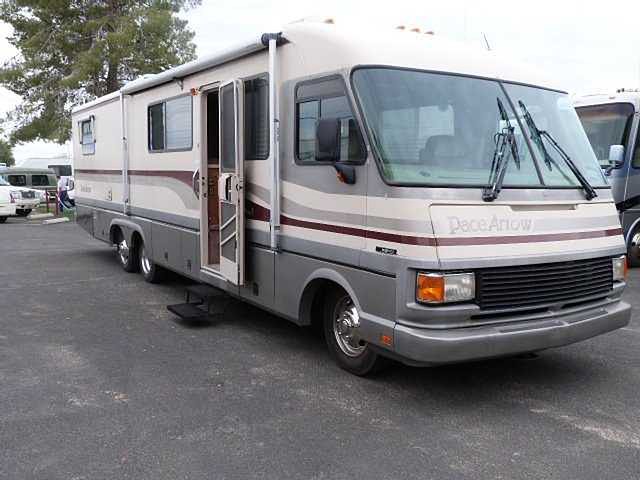 1994 Fleetwood Pace Arrow Photo