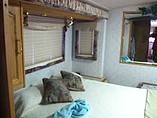 2000 Fleetwood Pace Arrow Vision Photo #4
