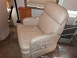 2001 Fleetwood Pace Arrow Vision Photo #10
