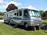 1999 Fleetwood Pace Arrow Vision Photo #3