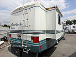 2000 Fleetwood Pace Arrow Vision Photo #5