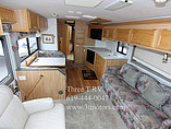 2000 Fleetwood Pace Arrow Vision Photo #7