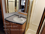 2000 Fleetwood Pace Arrow Vision Photo #14
