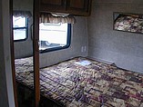 2005 Fleetwood Pioneer Photo #6