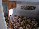 2005 Fleetwood Pioneer Photo #18