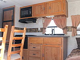 2004 Fleetwood Pioneer Photo #5
