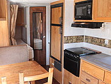 2004 Fleetwood Pioneer Photo #14