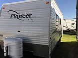 2006 Fleetwood Pioneer Photo #5