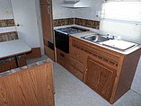 2002 Fleetwood Pioneer Photo #5
