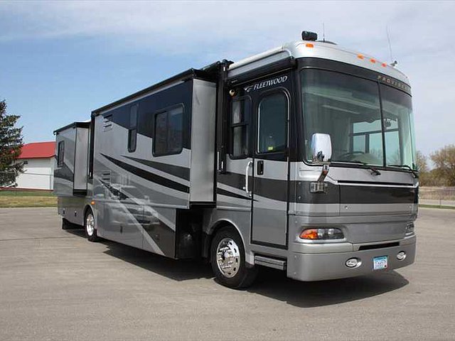 2006 Fleetwood Providence Photo