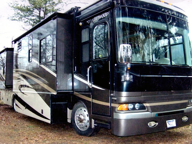 2007 Fleetwood Providence Photo